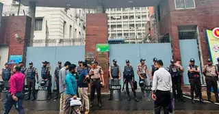 সচিবালয়ের সামনে অতিরিক্ত পুলিশ মোতায়েন